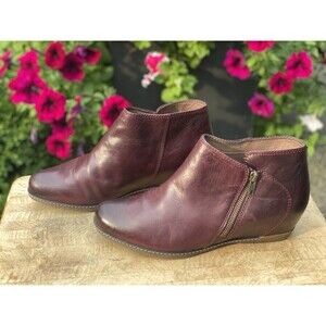 DANSKO Leyla Burgundy Leather Wedge Bootie Womans Size 41 (11-11.5)